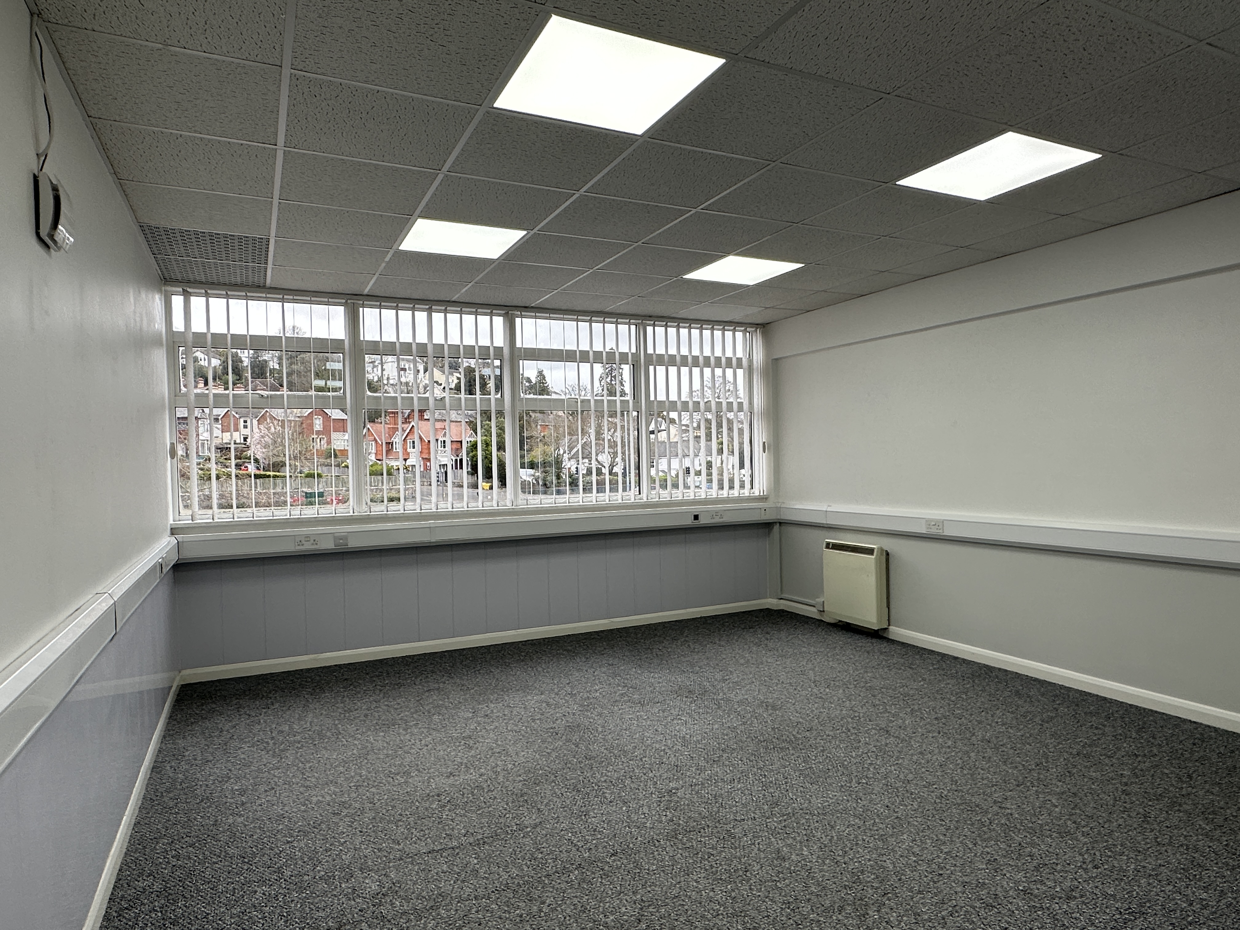 Office in Newton Abbot - photo 2